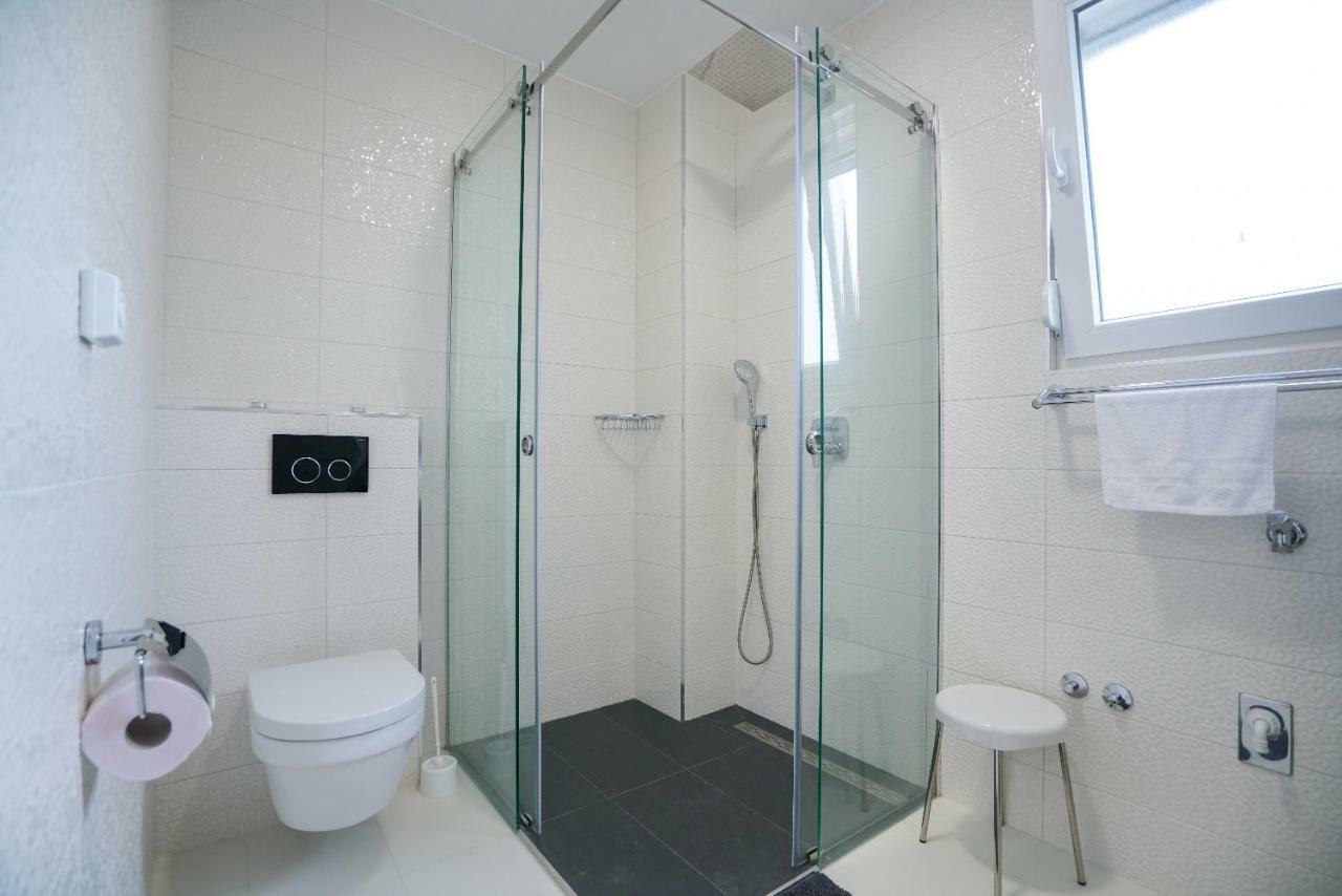Apartmani Zupan Sukošan Kültér fotó